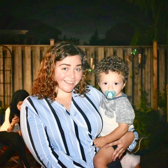 Meet your Posher, Aleena - Picture 1 of 1